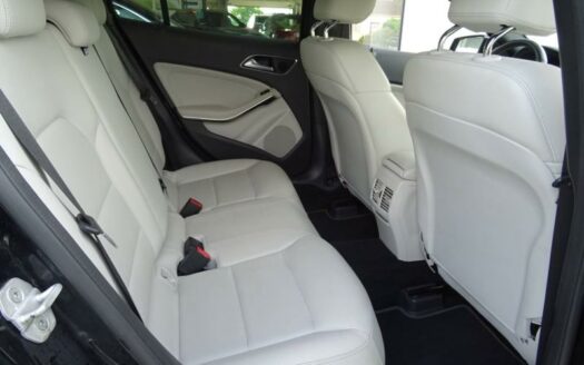 GLA 180 d Sensation 7G-DCT